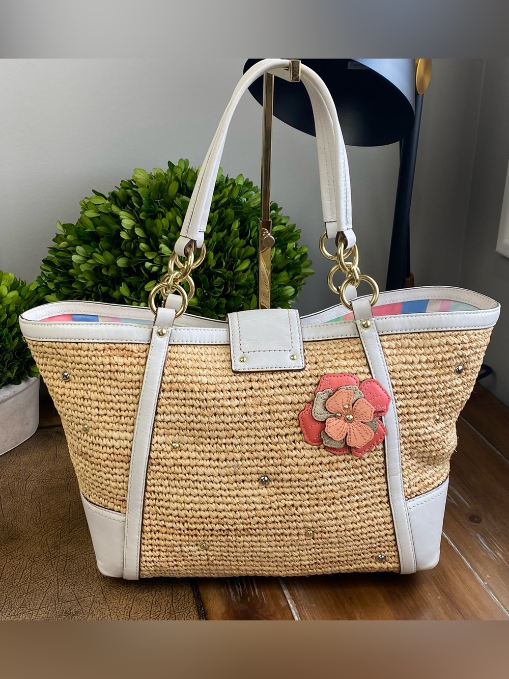 Coach Hamptons Weekend Woven Floral Straw Turnlock Tote - Picture 8 of 16